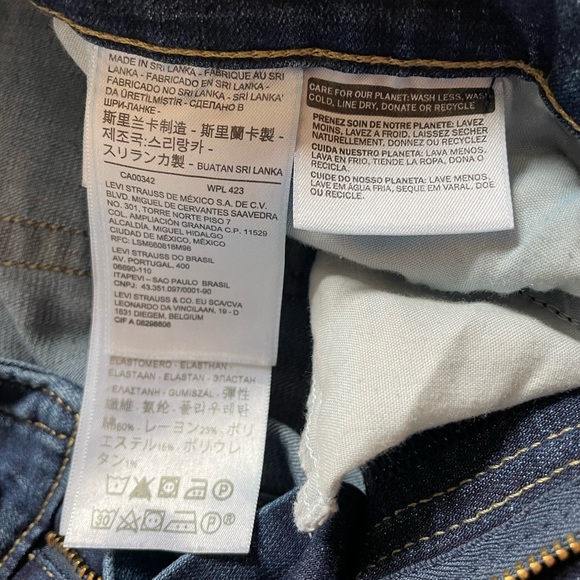 Levi’s Boyfriend fit - Picture 3 of 5